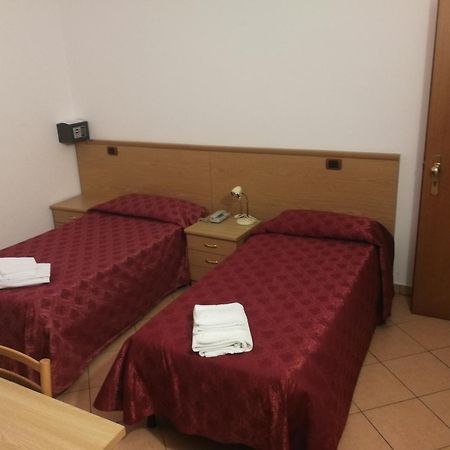Albergo Della Stazione Cairo Montenotte Cameră foto