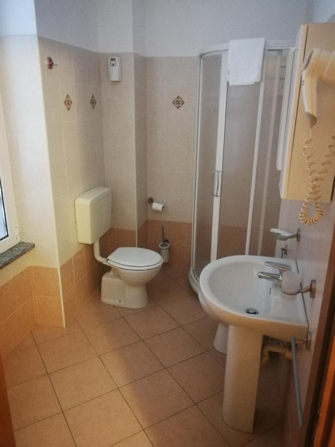 Albergo Della Stazione Cairo Montenotte Cameră foto