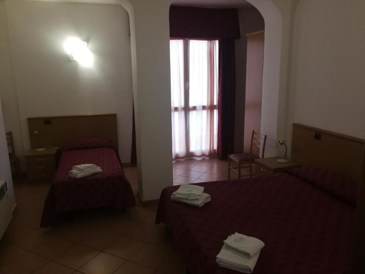Albergo Della Stazione Cairo Montenotte Cameră foto